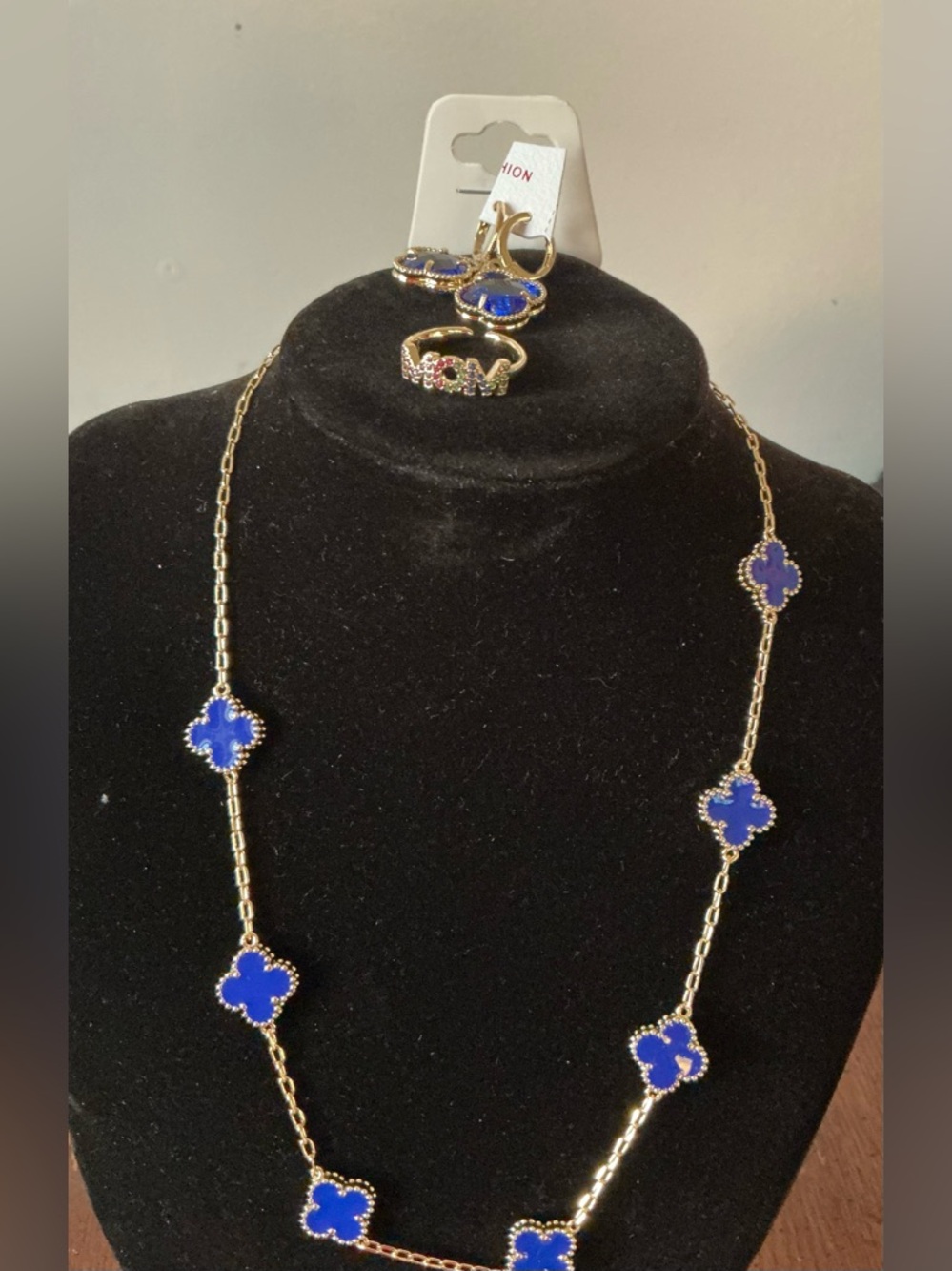 Fashion Jewelry Gold-Tone Necklace with Blue Clover Motifs
